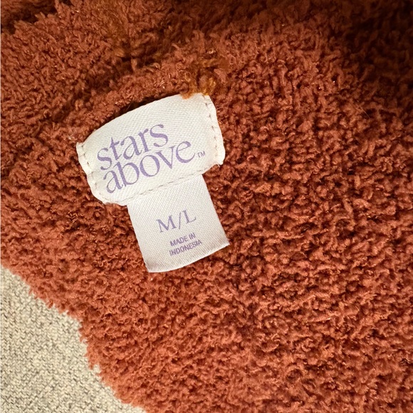 Stars Above Barefoot Dreams Dupe Pajama Set - Picture 10 of 13